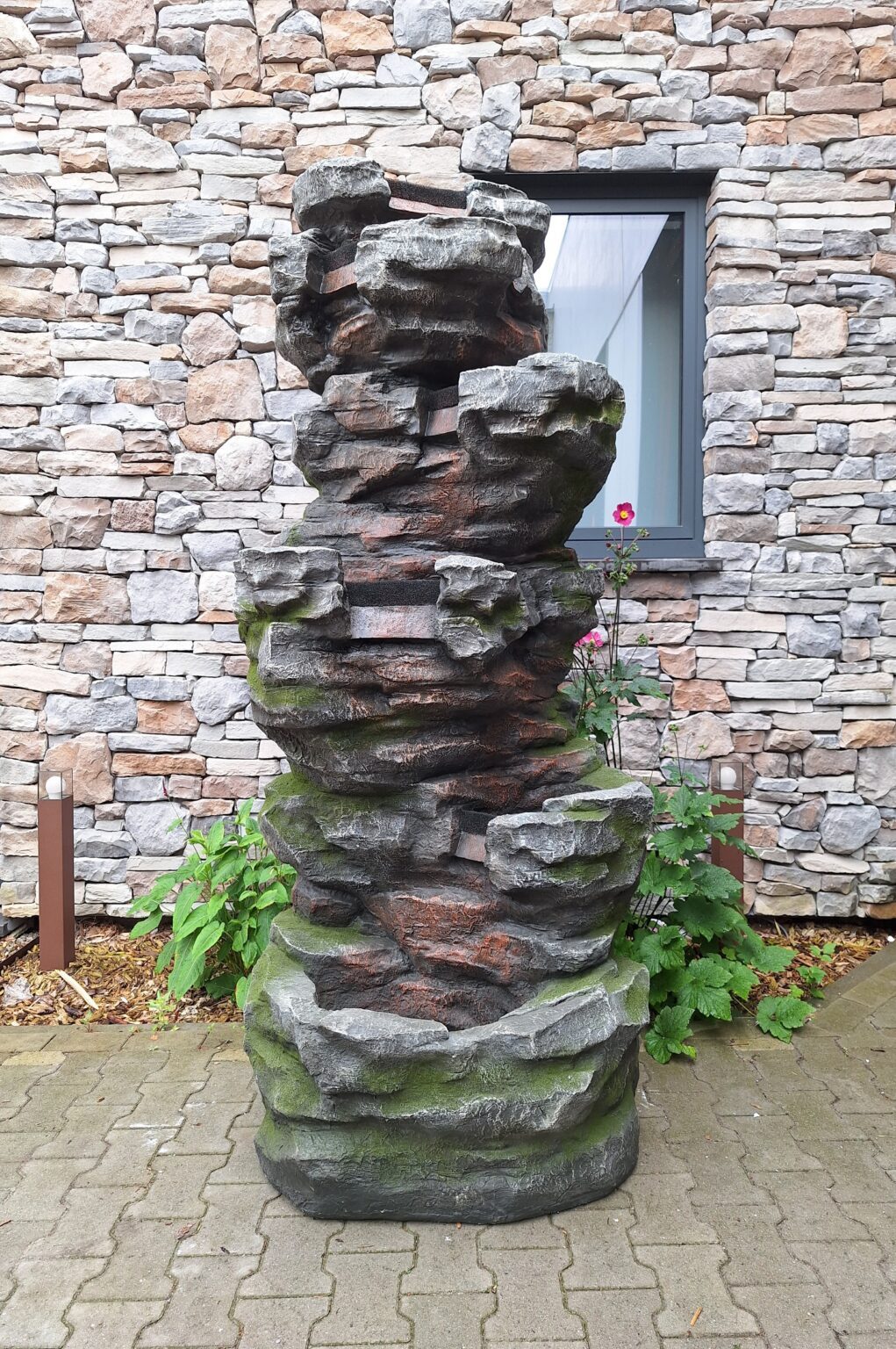 Waterval - Fontein - Waterornament - 200cm hoog - rots model - inclusief pomp en verlichting