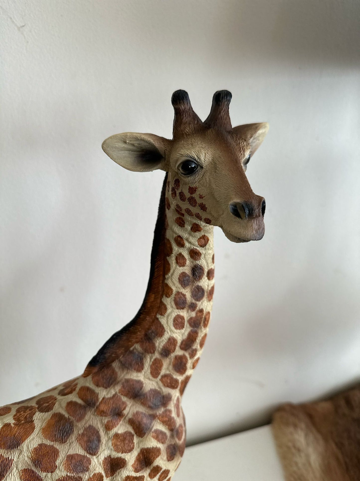 Giraf- staand - Mini Giraf- 55cm hoog - Originele kleur