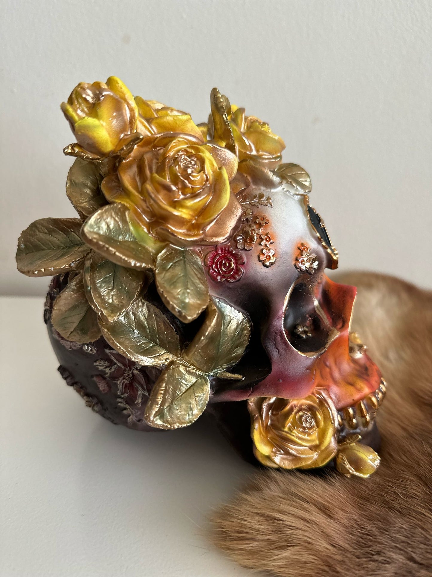 Skulls - Skull decoratie - Gele rozen - Rozen - Bloemen