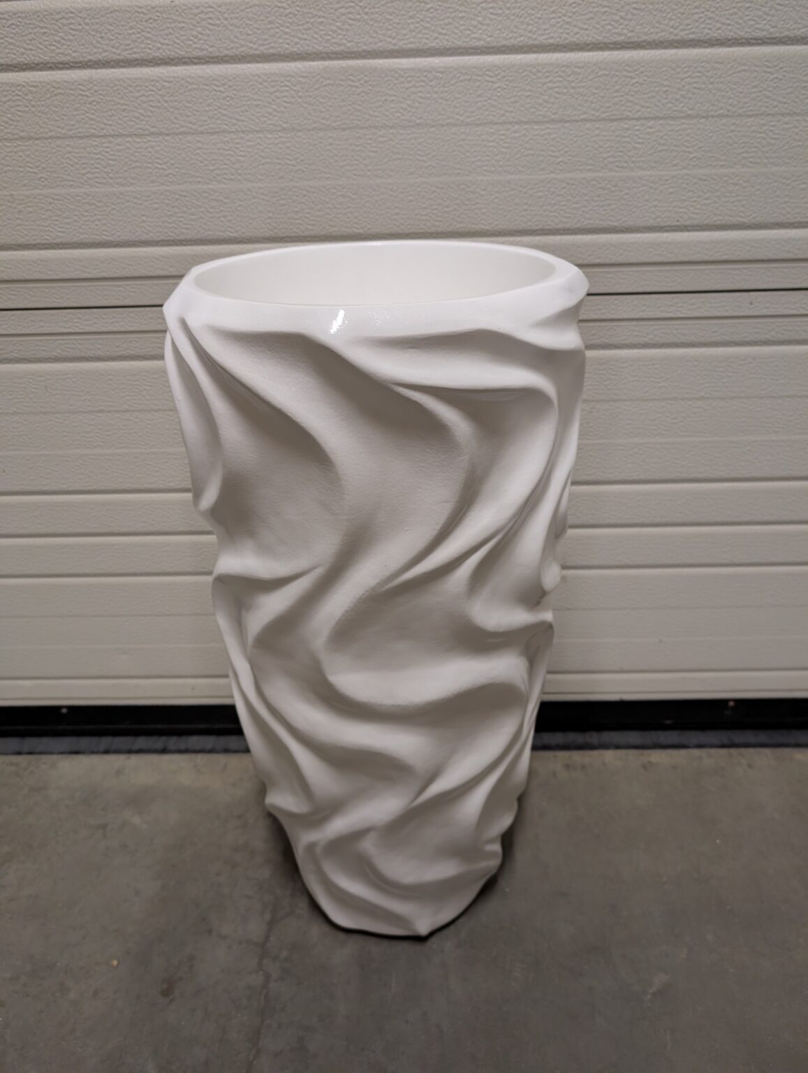 Mooie grote vazen - model S-line - 75 of 95 cm wit of zwart