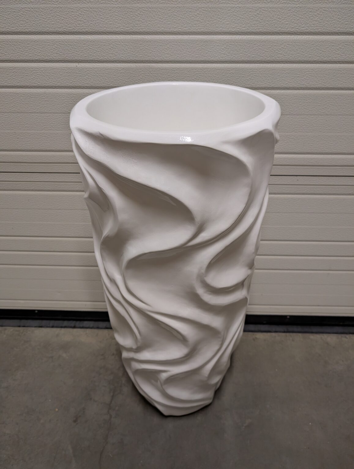 Mooie grote vazen - model S-line - 75 of 95 cm wit of zwart