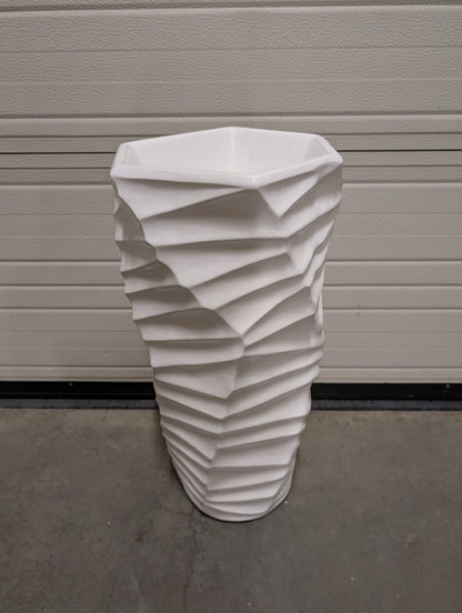 Mooie grote vazen - model H-line - 75 of 95 cm wit of zwart