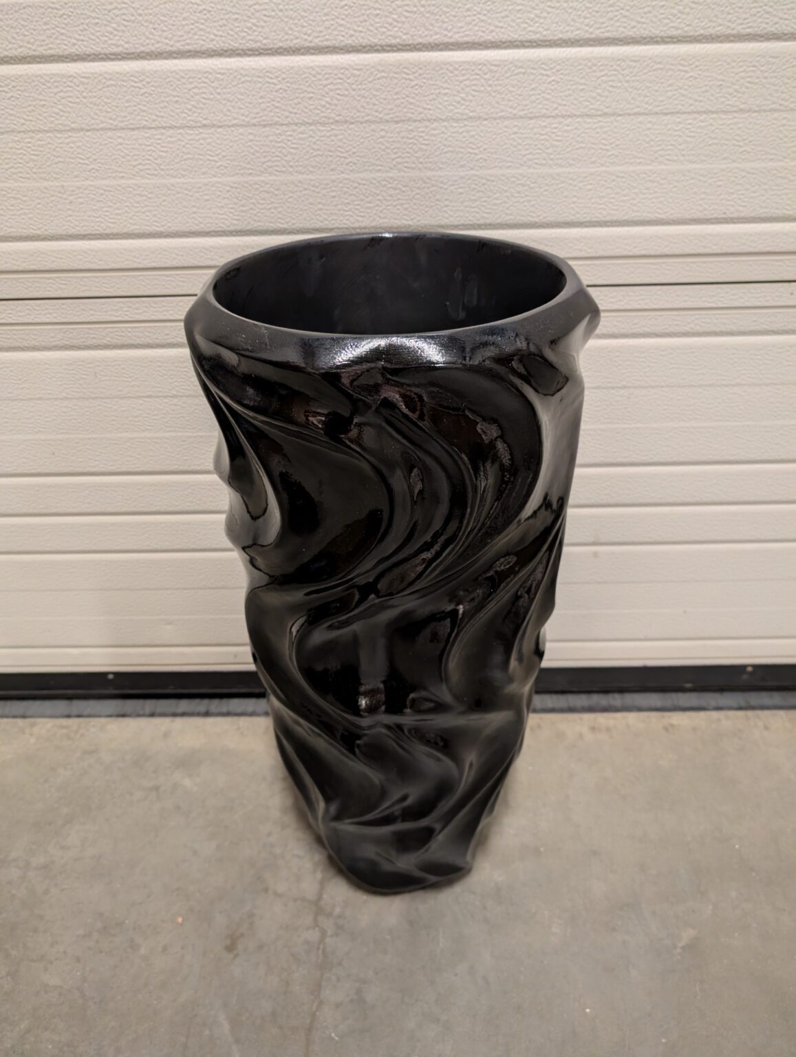 Mooie grote vazen - model S-line - 75 of 95 cm wit of zwart