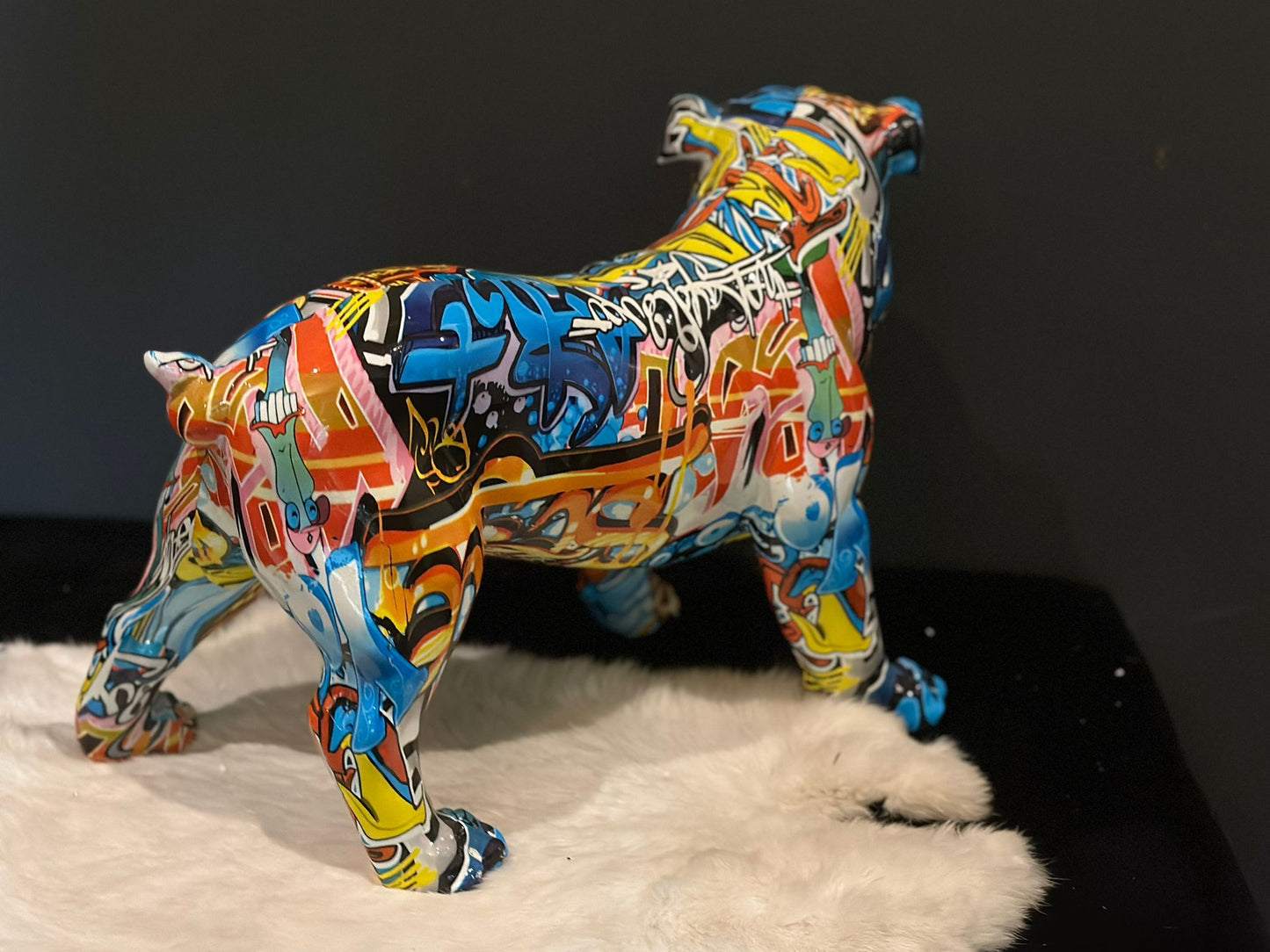 Street Art - Honden - Engelse Buldog - staand - kleur Graffiti - 40cm lang