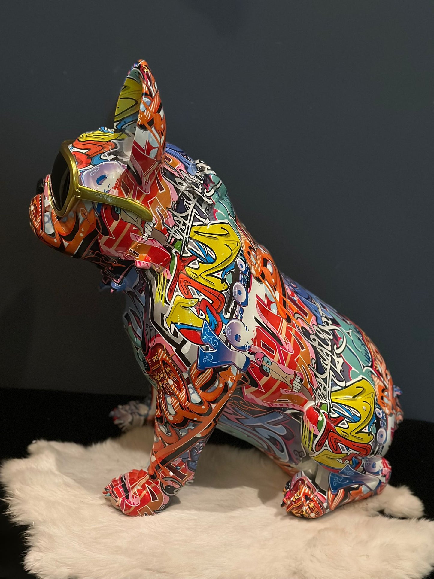 Street art Franse Buldog met bril (45cm hoog)