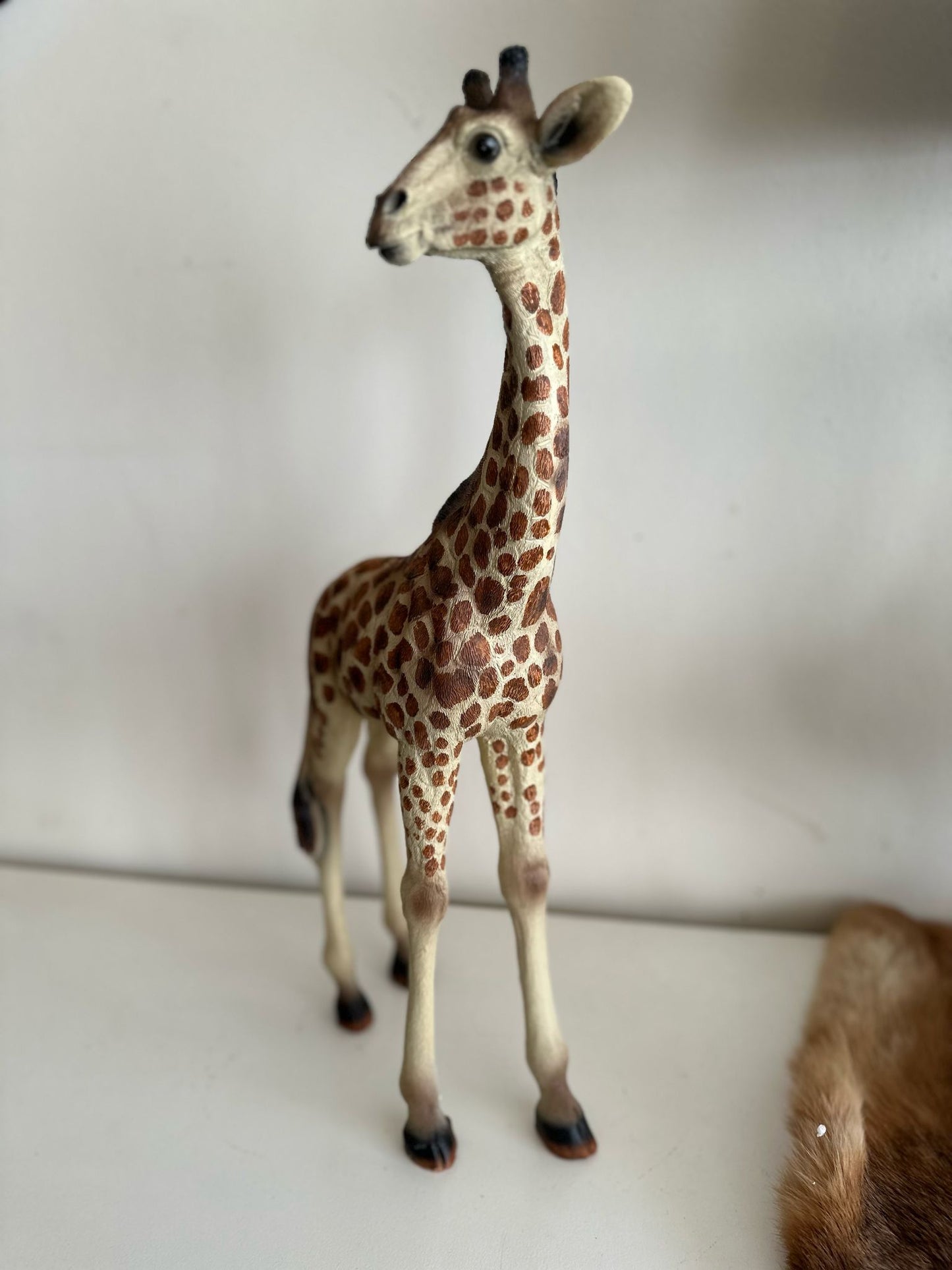 Giraf- staand - Mini Giraf- 55cm hoog - Originele kleur