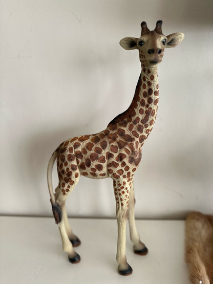 Giraf- staand - Mini Giraf- 55cm hoog - Originele kleur