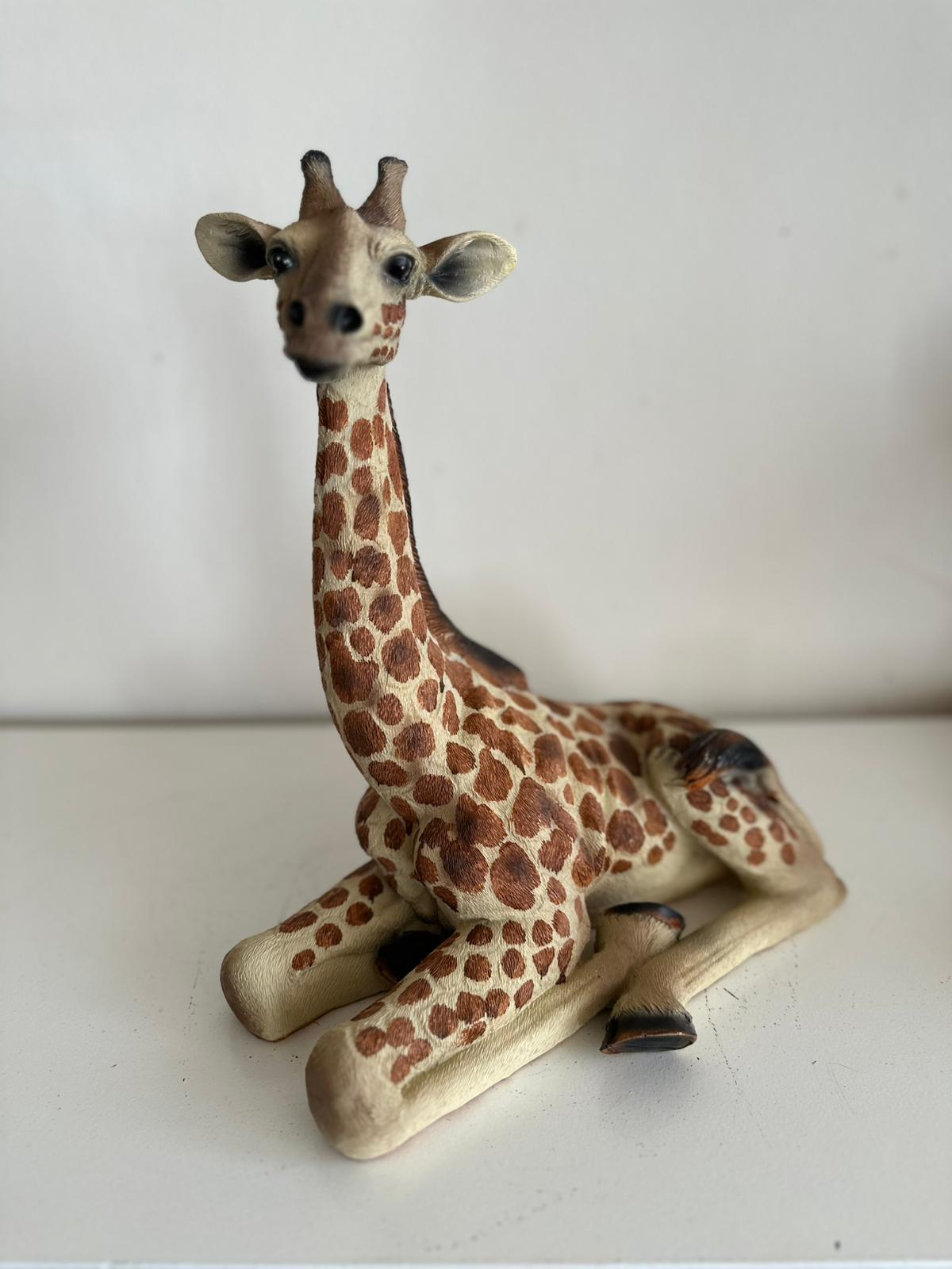 Giraf- Liggend - Mini Giraf- 35cm hoog - Originele kleur