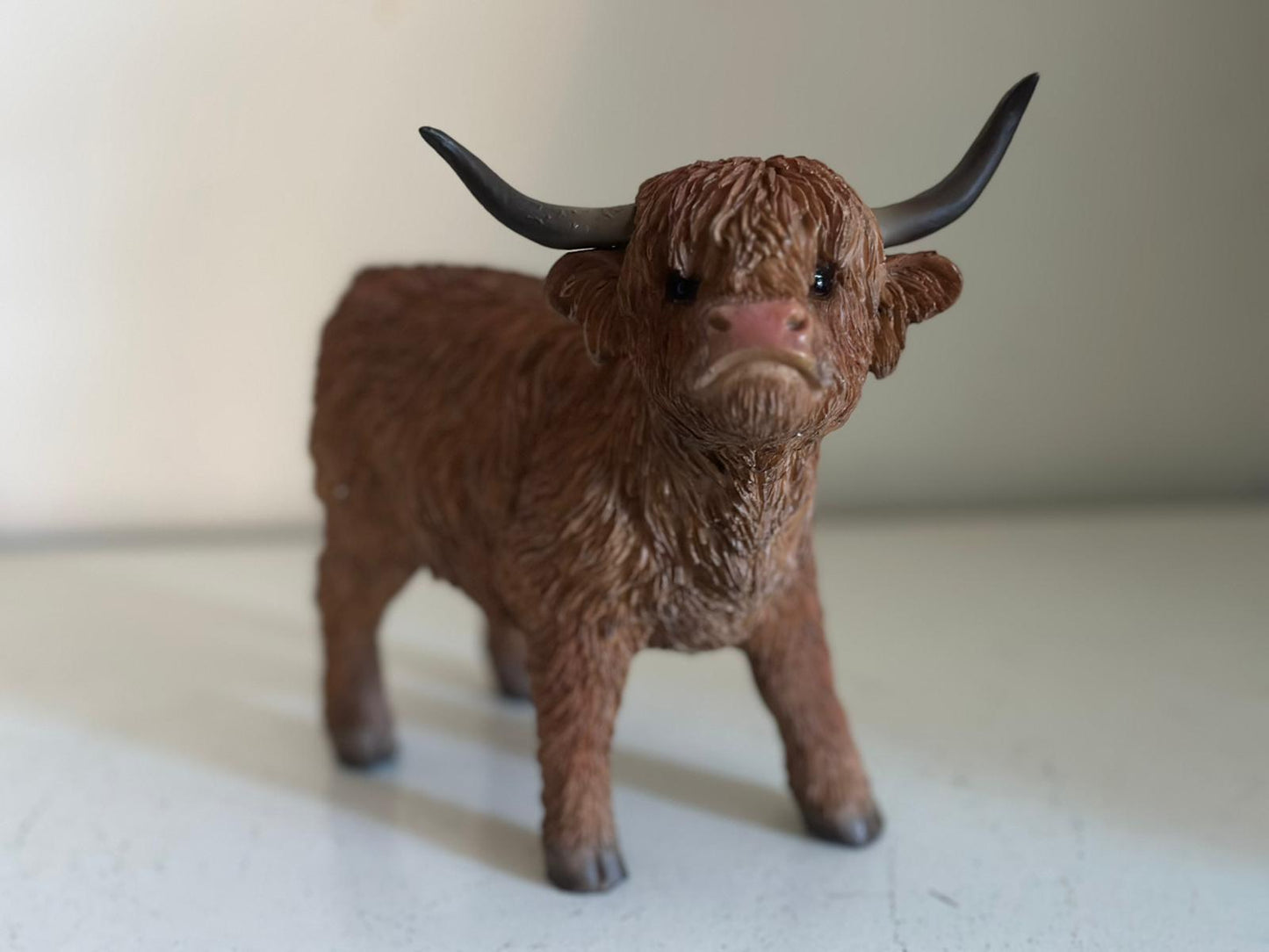 Hooglander koeien / koe (set van 2 stuks) liggend en staand