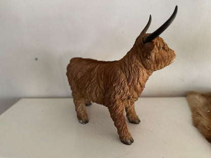Hooglander koe met hoorns (staand) 35cm hoog