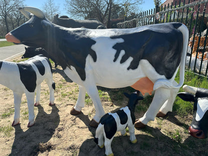 Levensgrote koe staand  (210cm lang)