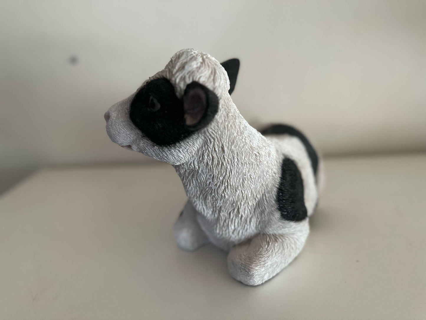 Leuk Kalfje van 20/30cm hoog (liggend of staand)