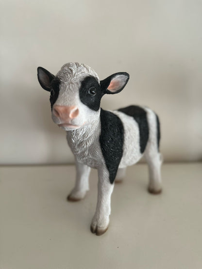 Leuk Kalfje van 20/30cm hoog (liggend of staand)