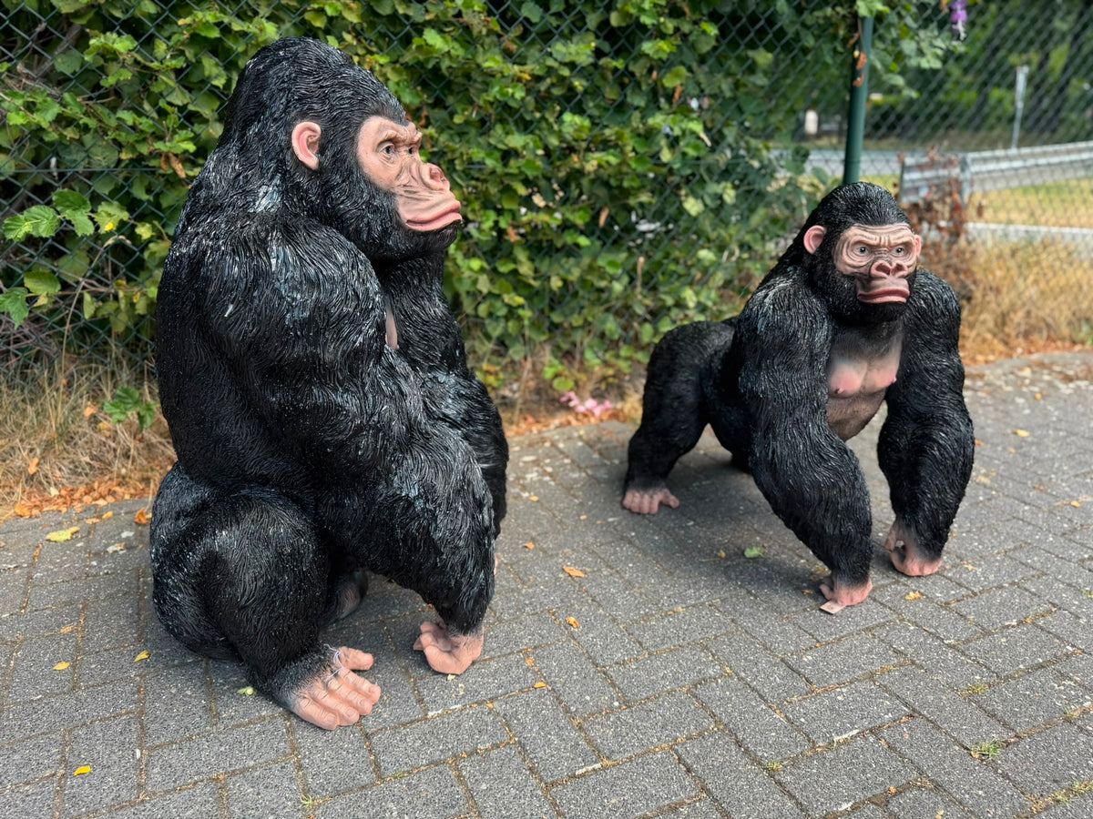 Nieuw model Gorilla boos kijkend en staand