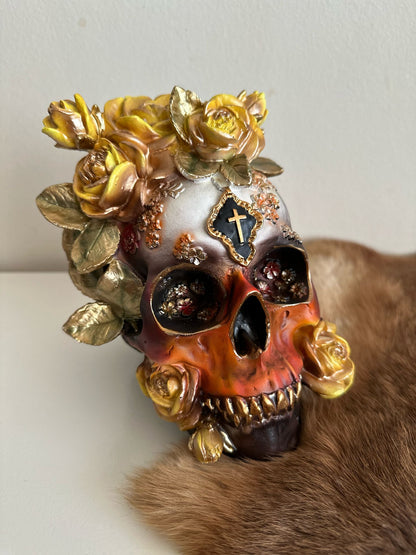 Skulls - Skull decoratie - Gele rozen - Rozen - Bloemen