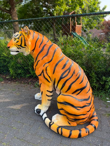 Imposante Tijger in wit of originele kleur (130cm hoog)