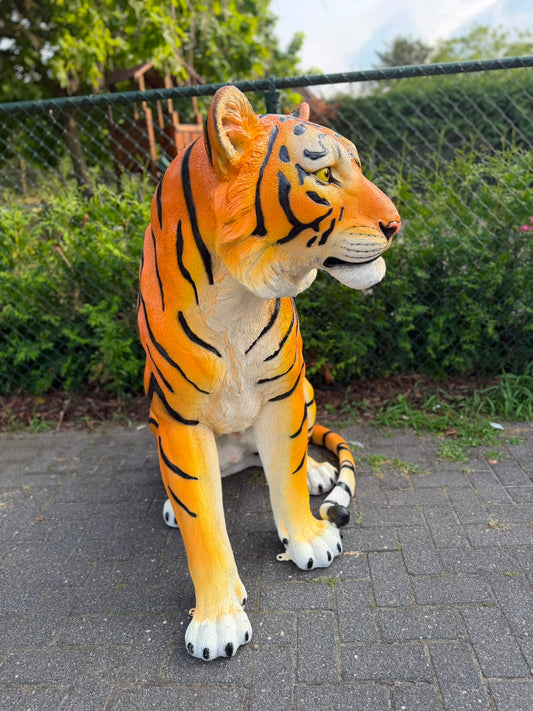 Imposante Tijger in wit of originele kleur (130cm hoog)