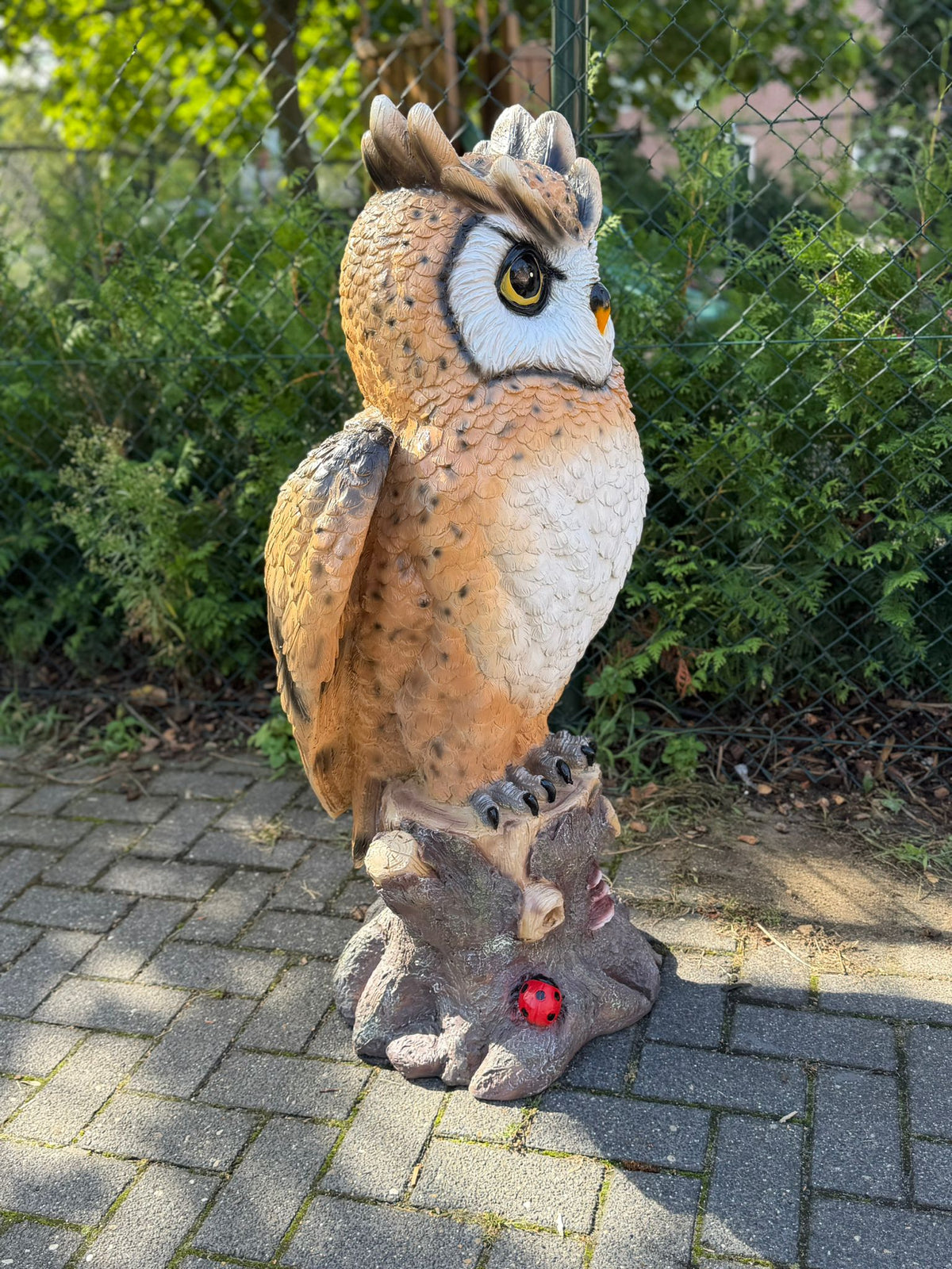 Mooie staande Uil op stam (120cm hoog)