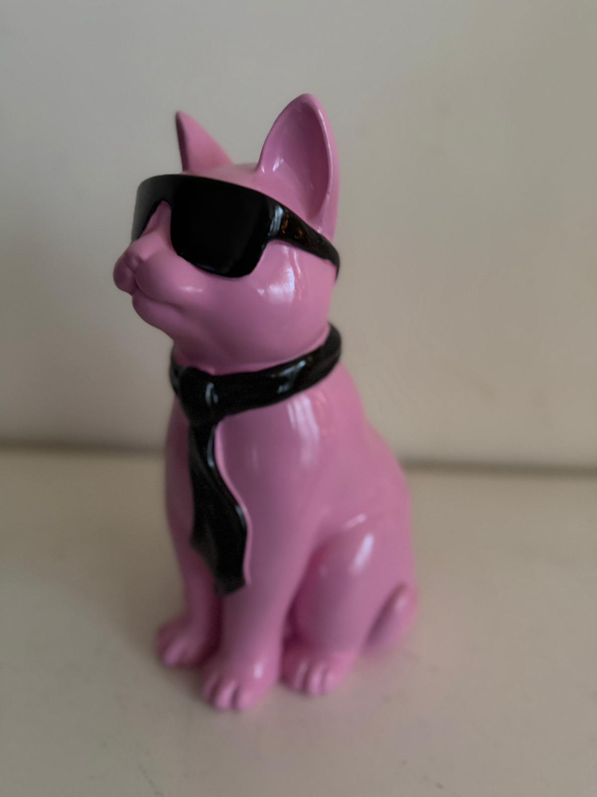 Kat / Poes met zonnebril en stropdas (40cm) zittend