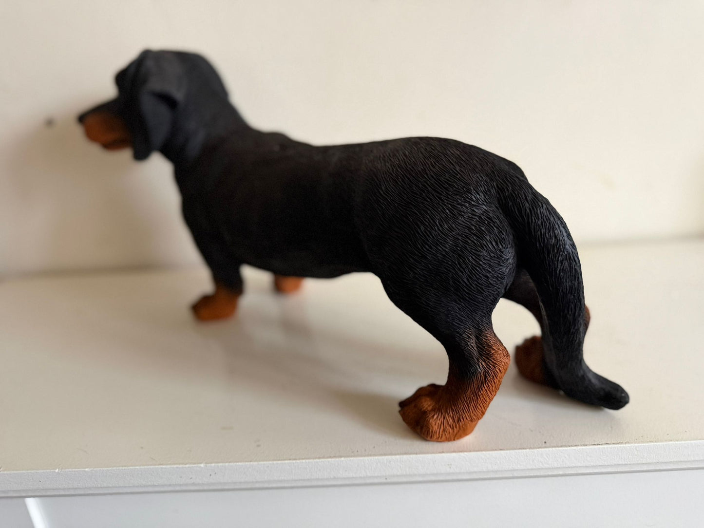 Teckel - Teckels - 50cm lang -Staand - Zwart