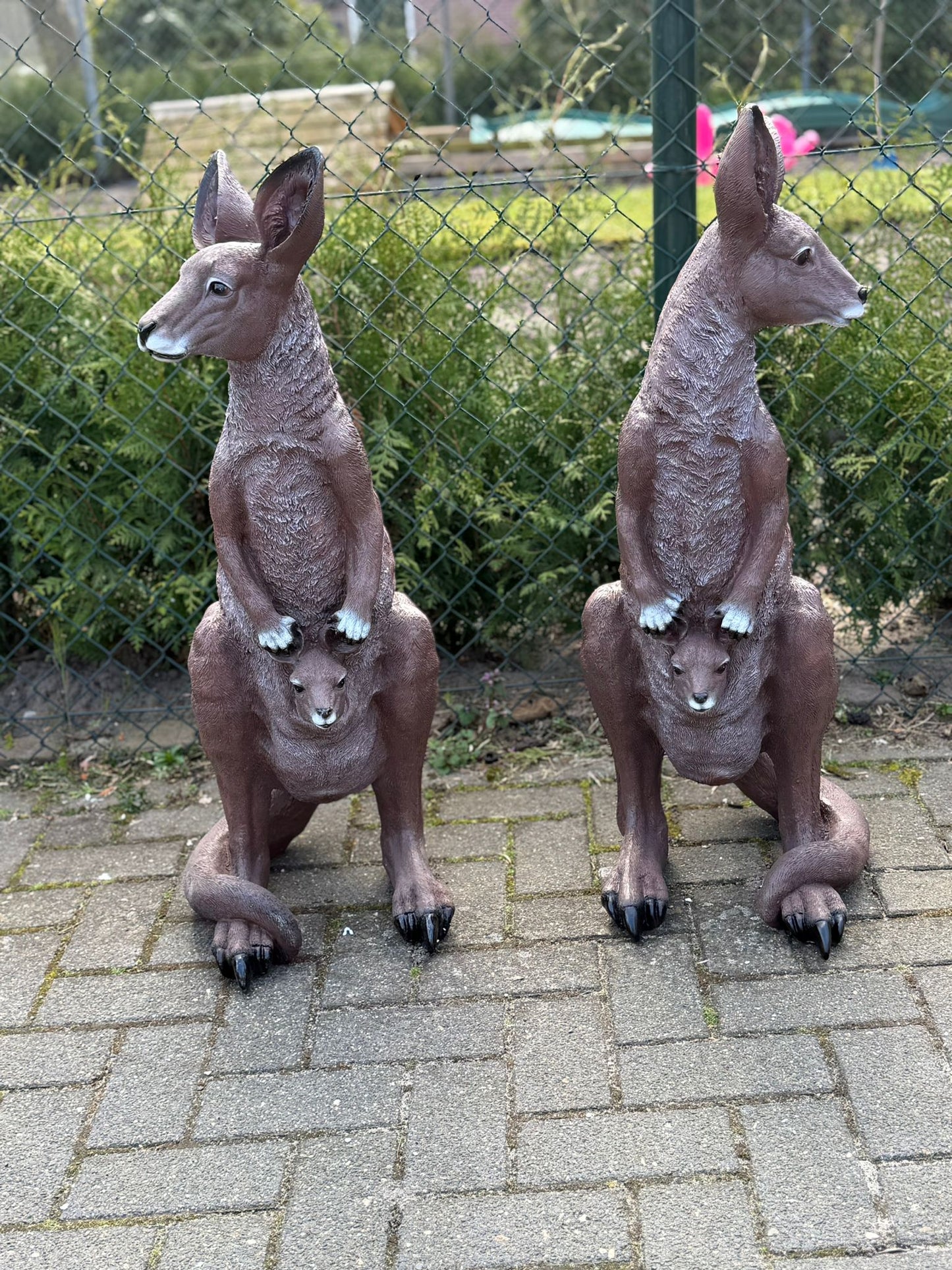 Kangoeroe - Wallaby - originele kleur - 90cm hoog - met baby