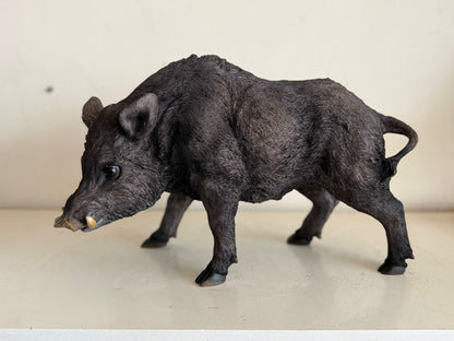 Zwijn - Everzwijn -Staand - (40cm lang)