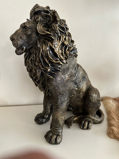 Leeuw - Leeuw zittend - 45cm hoog