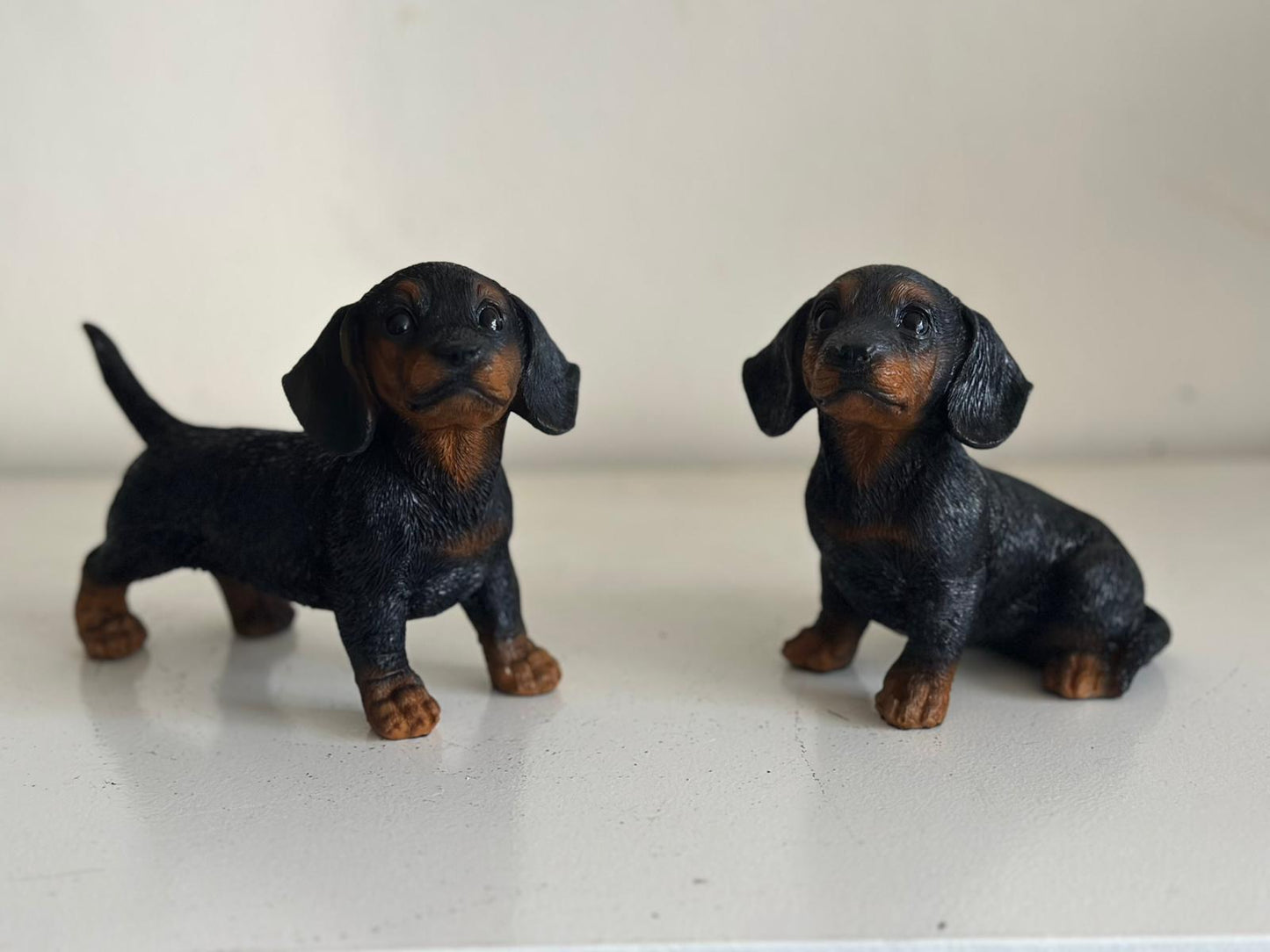 Teckel - Teckels - Set - Zittend en Staand - Zwart of bruin - Super leuk